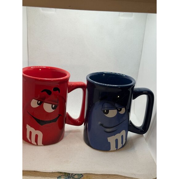 M&Ms Ceramic Coffee Mug Set Red & Blue Characters Licensed Collectibles 2011 Mad - Picture 6 of 6